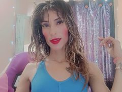 Roxxy_Roxan - shemale with brown hair webcam at ImLive