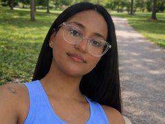 Rubi_Diamond from ImLive