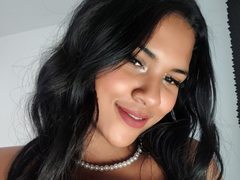 Ryla_Savage from ImLive