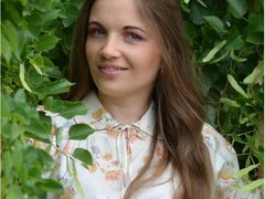 RysalochkaXXX - female with brown hair and  small tits webcam at ImLive