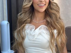 SamanthaBlondie - female with black hair and  small tits webcam at xLoveCam