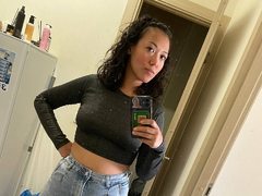 SakuraBev from ImLive