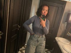 SakuraBev - female with black hair and  big tits webcam at ImLive