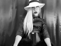 SakuraHotGirl - blond shemale webcam at ImLive