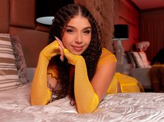 SallyDeniro - female with brown hair webcam at LiveJasmin