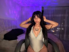 Samanta_Carter - female with red hair webcam at ImLive