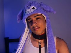 Santifoxx from ImLive