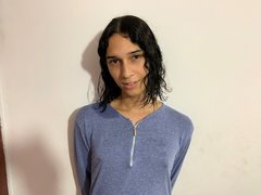 samyhoneyts - shemale with black hair webcam at ImLive