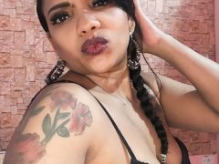 samyrabely - female with black hair and  small tits webcam at ImLive