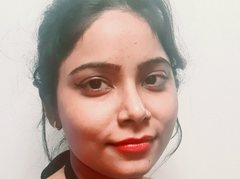 SarahDejay - female with brown hair webcam at LiveJasmin