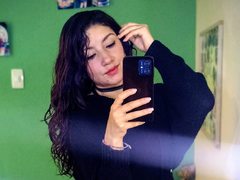 ScarlethSgHoot from ImLive