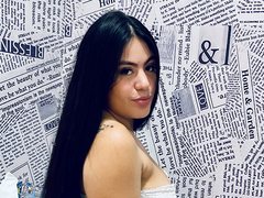 Scarlett_ - female with  small tits webcam at ImLive