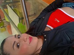 Scarletth_Robinson - female with black hair and  big tits webcam at ImLive