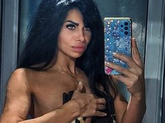 SelennaDream - female with brown hair and  big tits webcam at ImLive