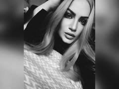 SerafimaArt - blond female with  small tits webcam at xLoveCam