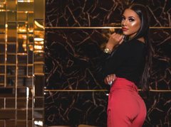 SerenaSin - blond female webcam at ImLive