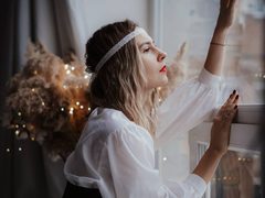 SereneSoulLovely - female with brown hair and  small tits webcam at ImLive