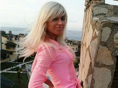 SexyDeatriice from xLoveCam