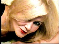 Warningsex - blond female webcam at LiveJasmin