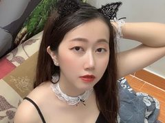 Sexyshow95 from ImLive