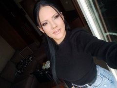 ShadowSirena from xLoveCam