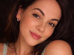 SKYNateLuv - female with black hair webcam at ImLive