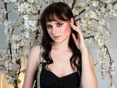 SophiaNoire - female with black hair and  big tits webcam at ImLive