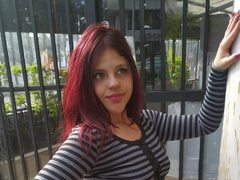 Sophie_Cherry - female with red hair webcam at ImLive