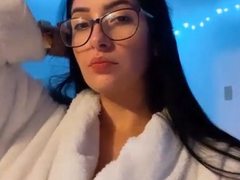 Sophie_Rivers - female with black hair webcam at ImLive
