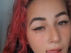 Stefy_Rous - female with red hair webcam at ImLive
