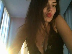 SweetHappyLady - female with brown hair webcam at ImLive