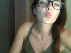 SweetHappyLady - female with brown hair webcam at ImLive