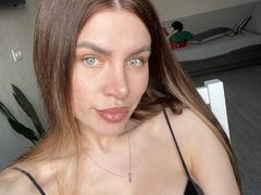 SweetLena - female webcam at ImLive
