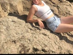 SweetNectarina - female webcam at ImLive