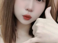 Sweetgirll_99 from ImLive