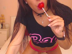 urcutebitchxx - female with black hair webcam at ImLive