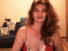 sweetkarina72 - female with brown hair and  big tits webcam at ImLive
