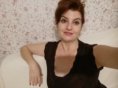 sweetkarina72 - female with brown hair and  big tits webcam at ImLive