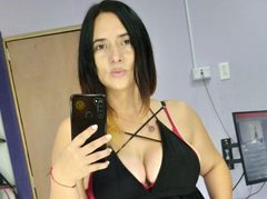 TatianaCastro - female with brown hair and  big tits webcam at LiveJasmin