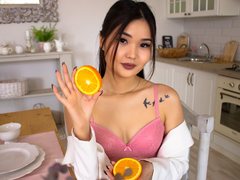 TeyaIvory - female with red hair webcam at LiveJasmin