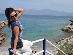 THEbestEVER - female with brown hair and  big tits webcam at ImLive