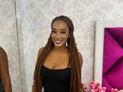 TifanyDecket1 - female with black hair webcam at ImLive