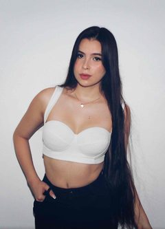 TiffanyWalker267 - female with brown hair webcam at ImLive