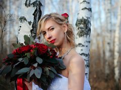 MeilaniLeigh - blond female webcam at xLoveCam
