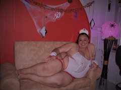 TistMatureFox - female with black hair webcam at ImLive