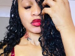 TrishahXo - blond female with  big tits webcam at StripChat