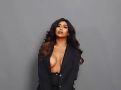 TrixieBayesera from ImLive