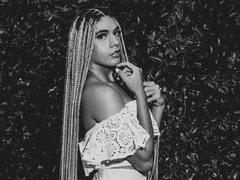 ValentinaDubois - blond shemale webcam at LiveJasmin