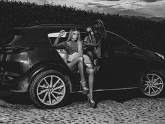 ValentinaDubois - blond shemale webcam at LiveJasmin