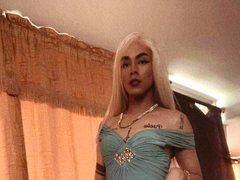 VenusSantana - blond shemale webcam at ImLive